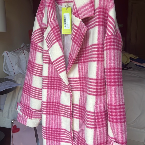 Pink plaid coat - Picture 3 of 7
